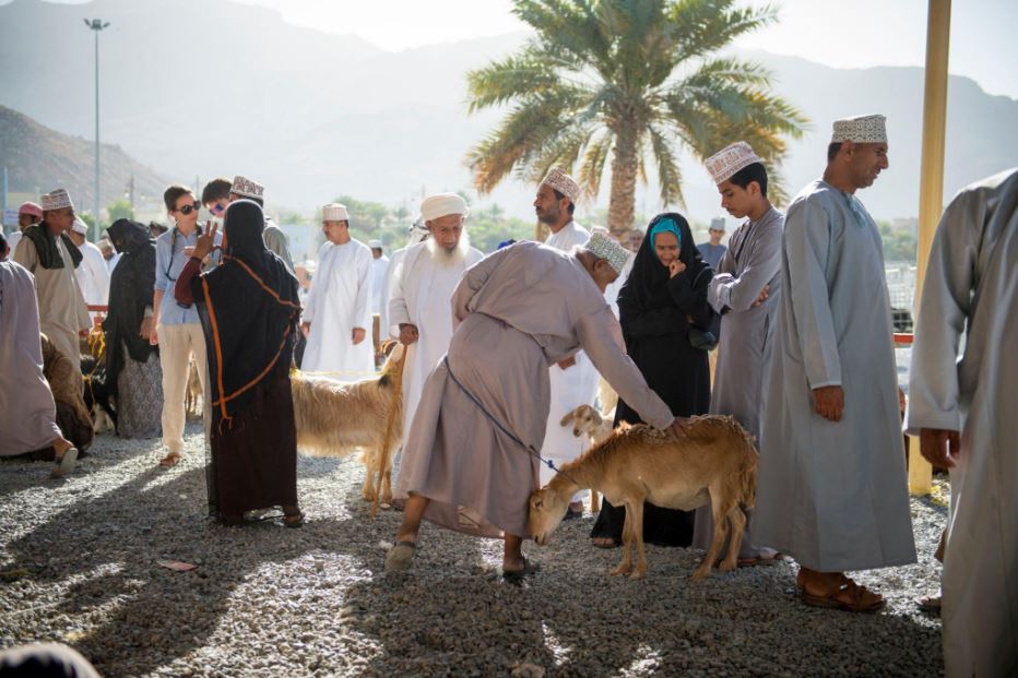 Nizwa-cattle-souq-for-friday